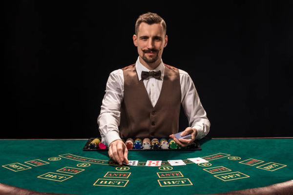 What to Consider When Reviewing Online Casino Interfaces