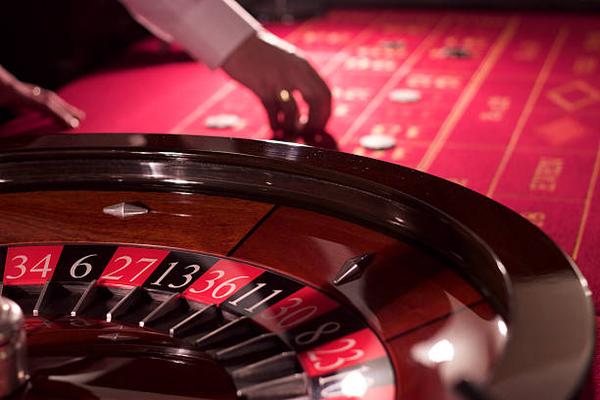 Key Features to Check at online casinos Singapore